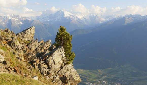 In bici e a piedi fino al Piz Lun